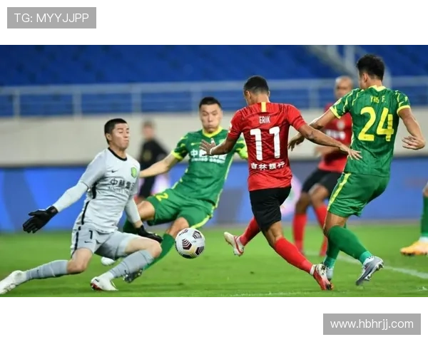 摩纳哥中场新星组织才能提升，球队状态回暖，重回胜利轨道